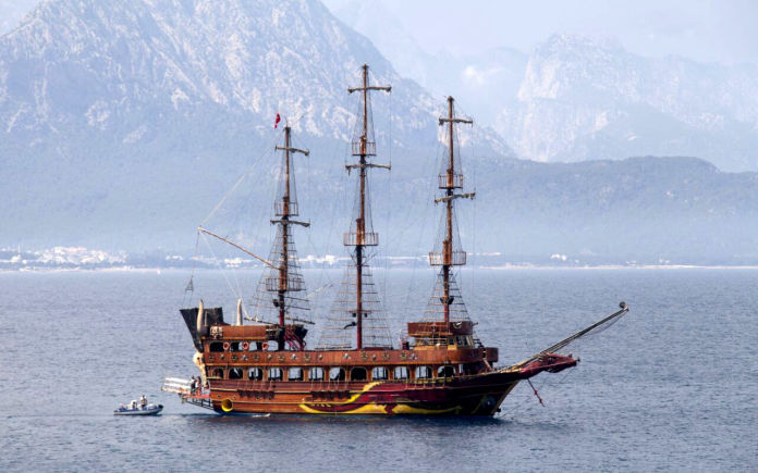 Demre - Myra - Kekova - St. Nicholaus Kilisesi (Otobüs & Tekne turu) 